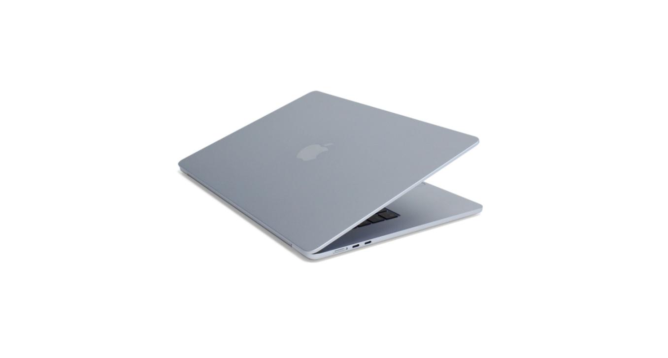 Apple M4/RAM 16GB/256GB SSD/M4 -grafikkaa/15,3′ 2880×1864 Liquid Retina/Cam